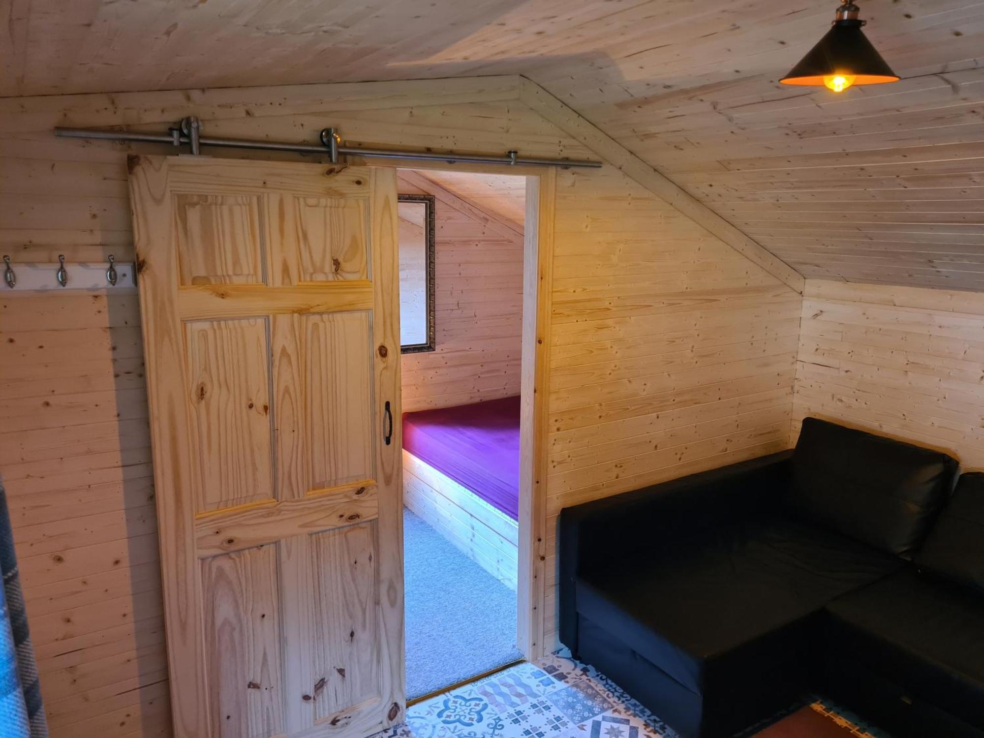 Campismo de Luxo Bell Tent Glamping At Royal Victoria Country Park Southampton