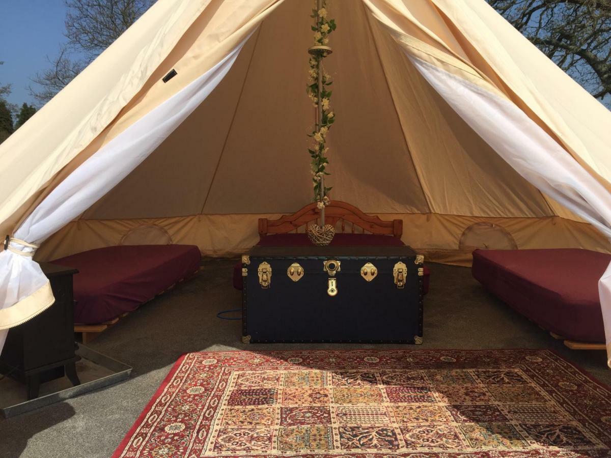 Bell Tent Glamping At Royal Victoria Country Park Tente de luxe 2*